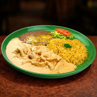 Pollo a La Crema